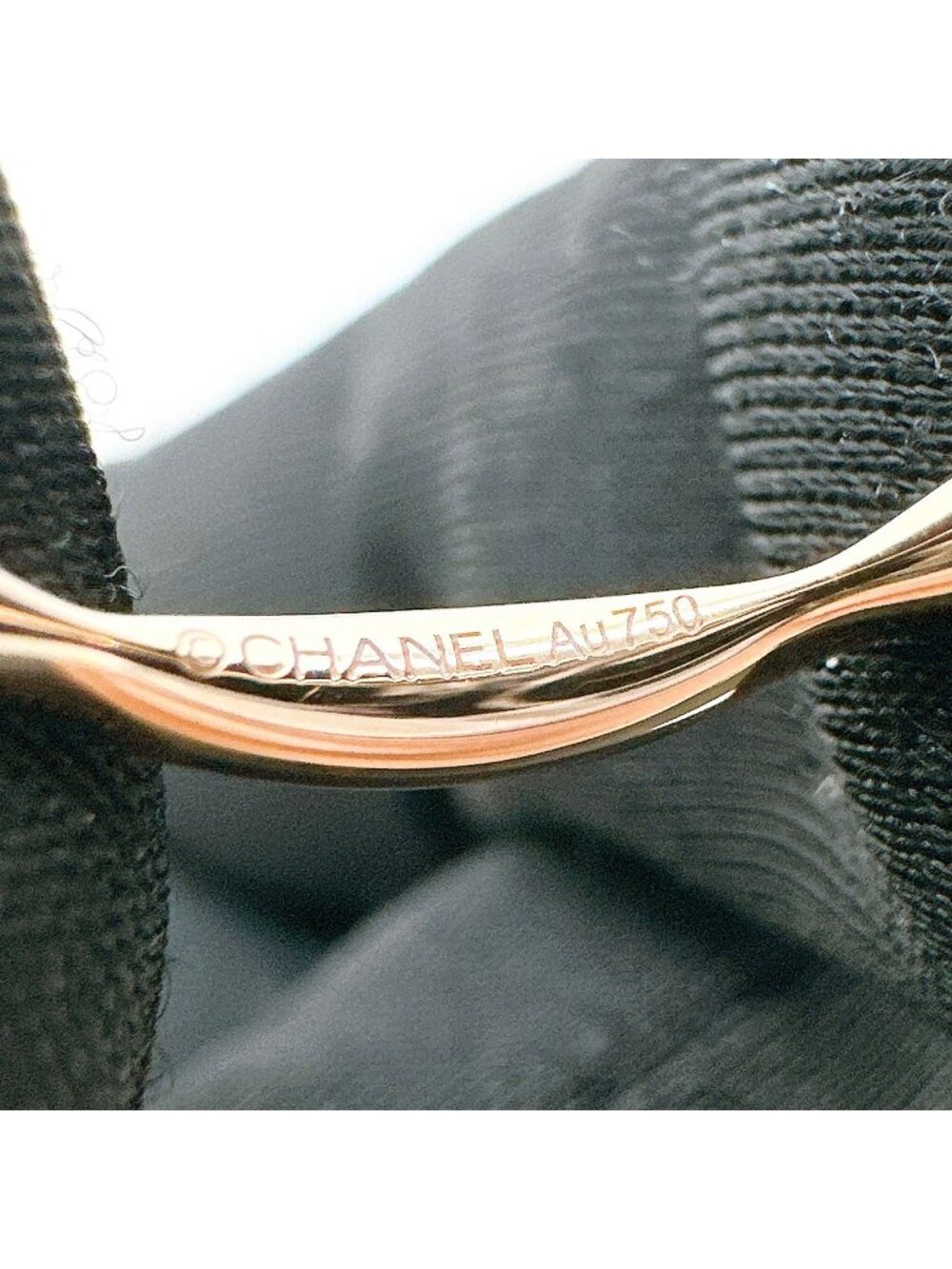Chanel Camellia Diamond Platinum Ring - Picture 6 of 9